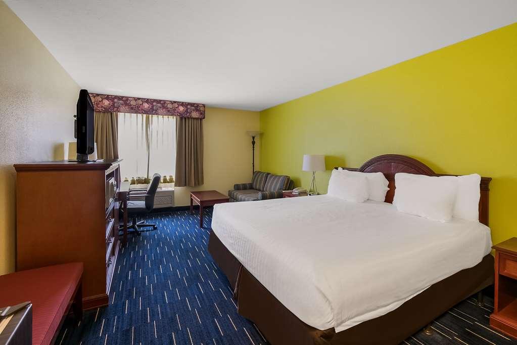 Americas Best Value Sandman Inn La Grande Room photo