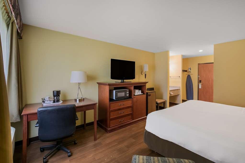 Americas Best Value Sandman Inn La Grande Room photo
